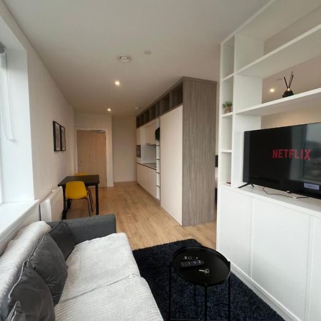 London Heathrow Airport Apartment Voyager House Terminal 12345 - Ev Electric And Parking Available Hillingdon Zewnętrze zdjęcie