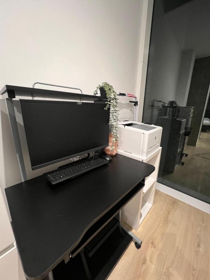 London Heathrow Airport Apartment Voyager House Terminal 12345 - Ev Electric And Parking Available Hillingdon Zewnętrze zdjęcie