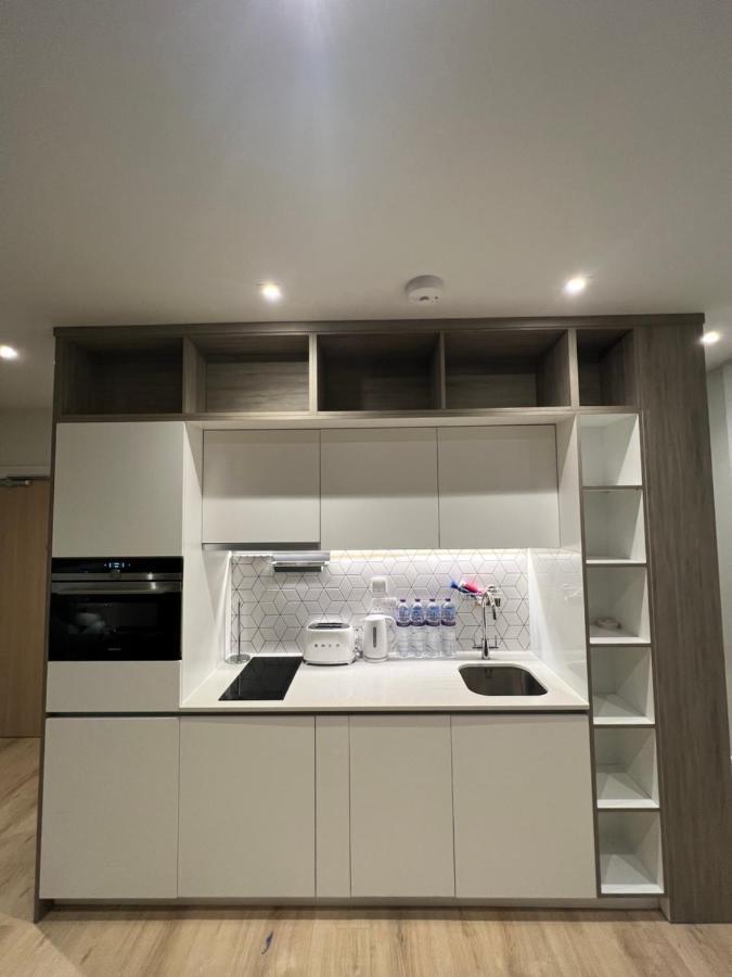 London Heathrow Airport Apartment Voyager House Terminal 12345 - Ev Electric And Parking Available Hillingdon Zewnętrze zdjęcie