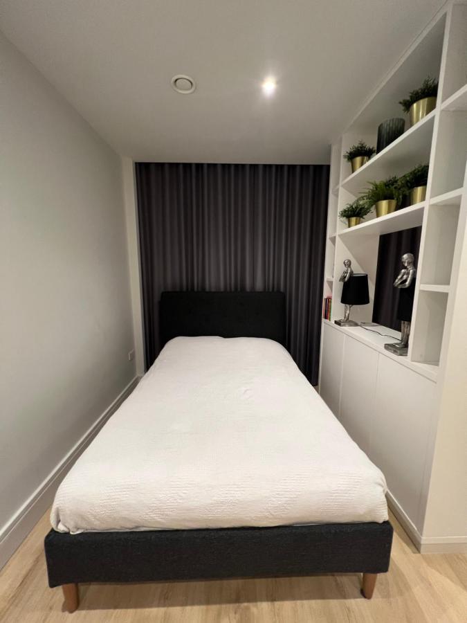 London Heathrow Airport Apartment Voyager House Terminal 12345 - Ev Electric And Parking Available Hillingdon Zewnętrze zdjęcie
